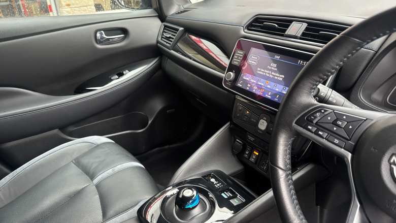 Nissan LEAF 160kW e+ Tekna 59kWh 5dr Auto Electric Hatchback